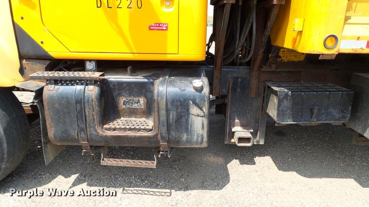 image for item DA1116 2001 International F2554 dump truck