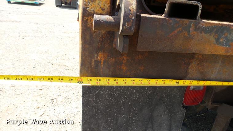 image for item DA1116 2001 International F2554 dump truck