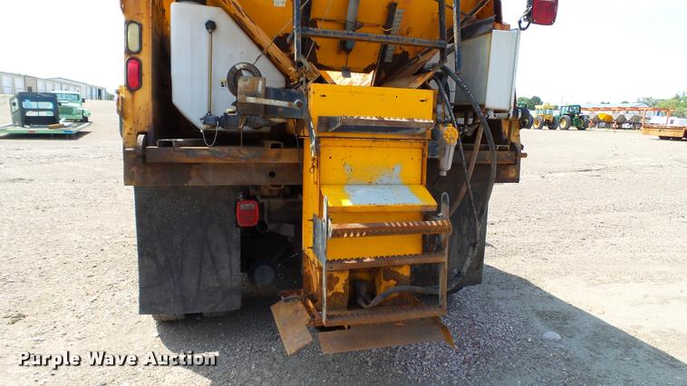 image for item DA1116 2001 International F2554 dump truck