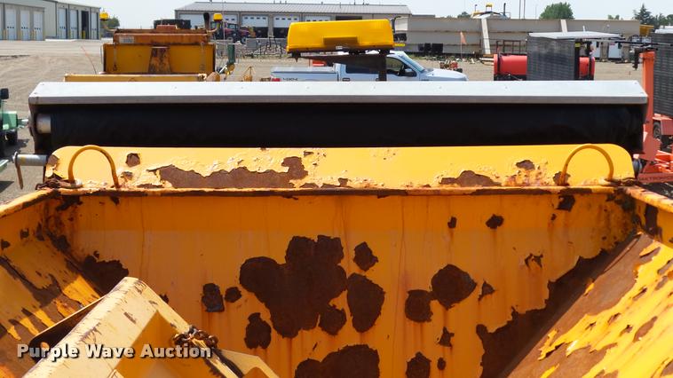 image for item DA1116 2001 International F2554 dump truck