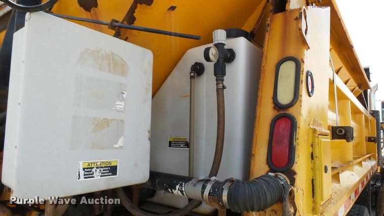 image for item DA1116 2001 International F2554 dump truck