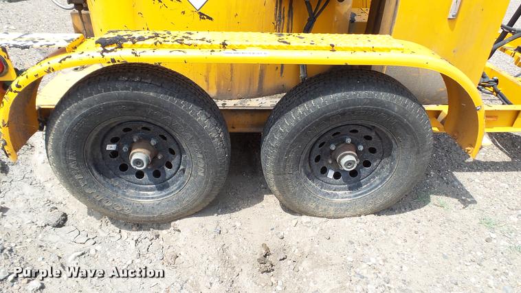 image for item DA1118 2008 Crafco SS250D crack sealer