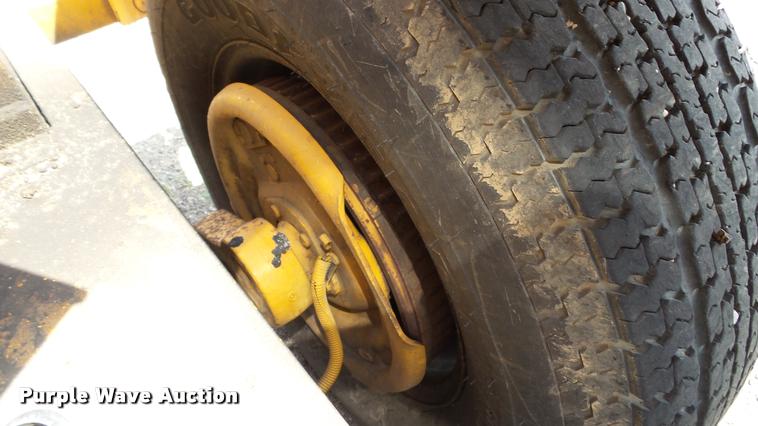 image for item DA1118 2008 Crafco SS250D crack sealer