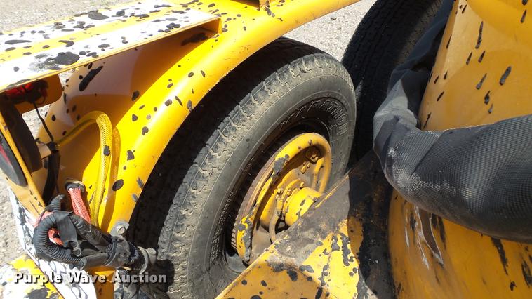 image for item DA1118 2008 Crafco SS250D crack sealer