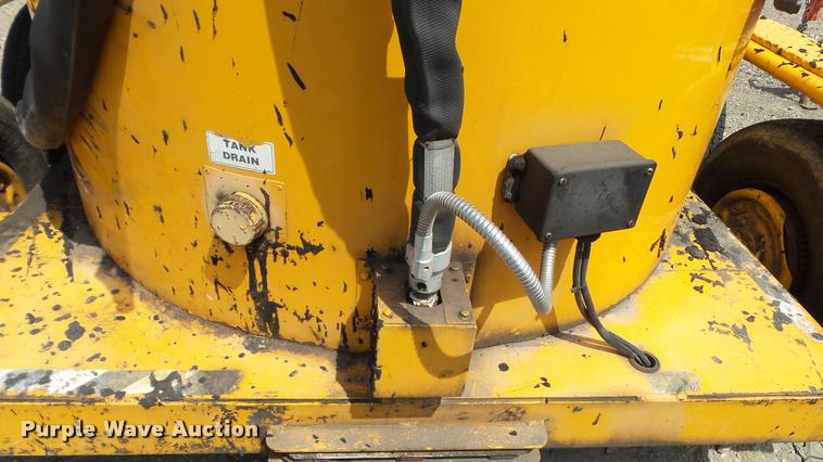 image for item DA1118 2008 Crafco SS250D crack sealer