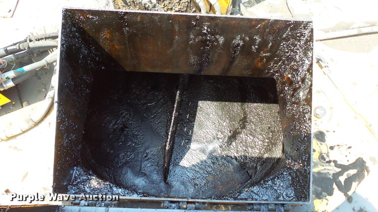 image for item DA1118 2008 Crafco SS250D crack sealer