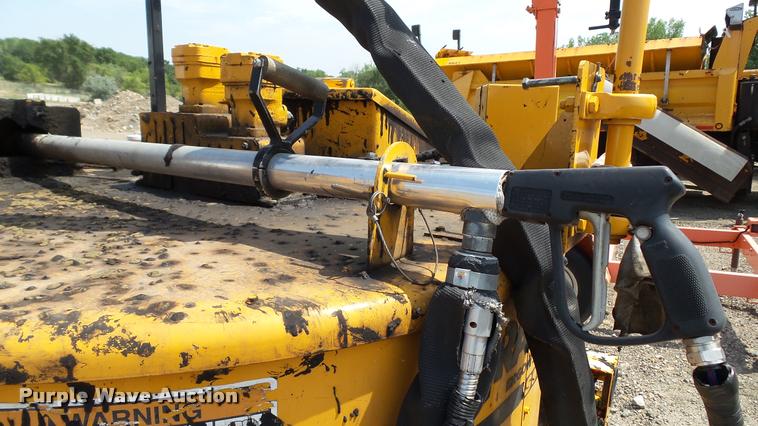 image for item DA1118 2008 Crafco SS250D crack sealer