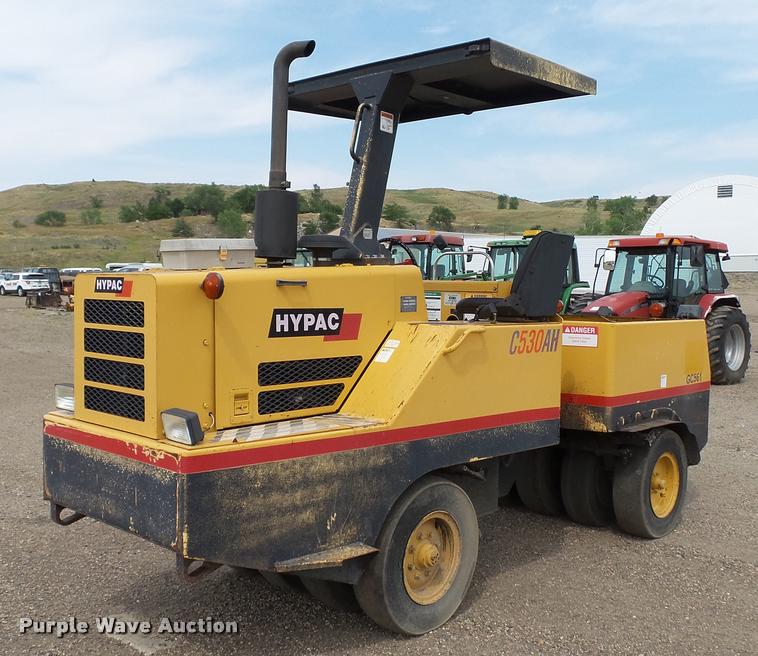 image for item DA1120 2004 Hypac C530AH pneumatic roller