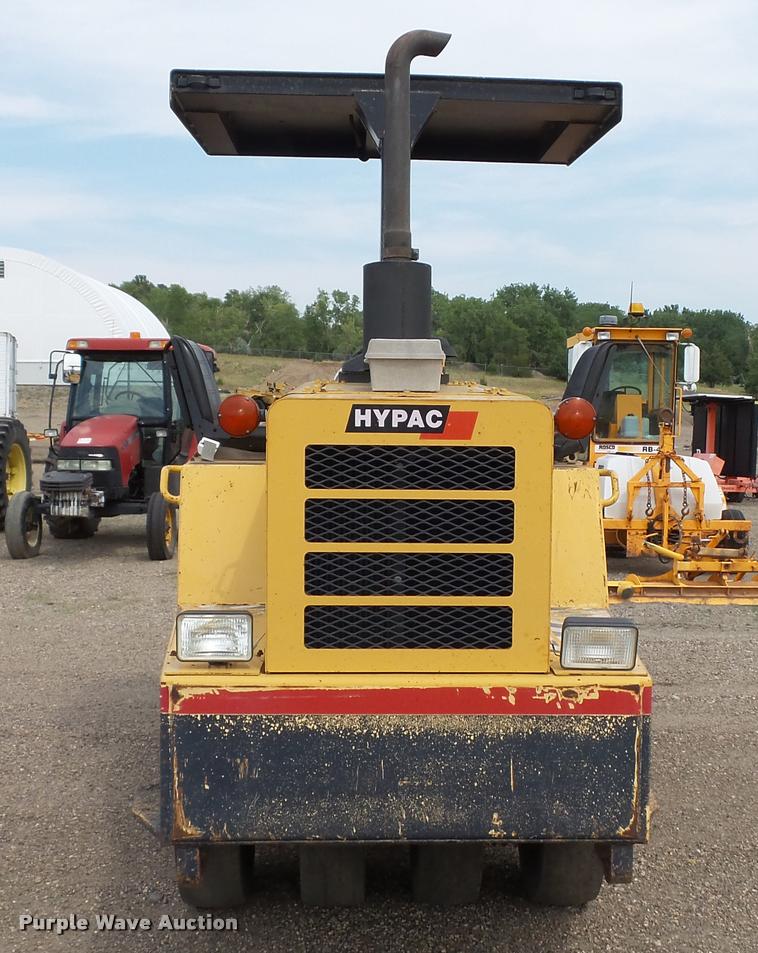 image for item DA1120 2004 Hypac C530AH pneumatic roller