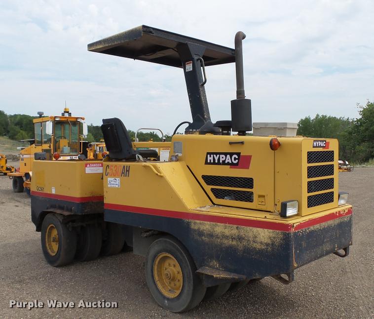 image for item DA1120 2004 Hypac C530AH pneumatic roller