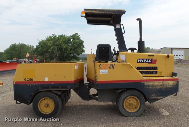 image for item DA1120 2004 Hypac C530AH pneumatic roller