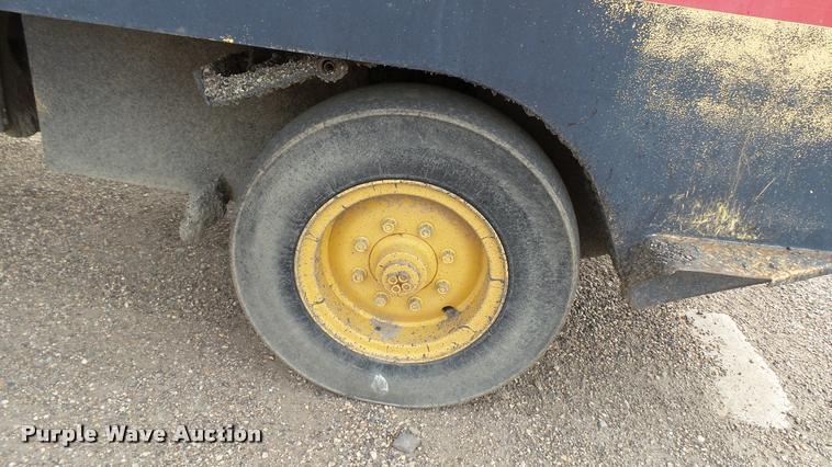 image for item DA1120 2004 Hypac C530AH pneumatic roller