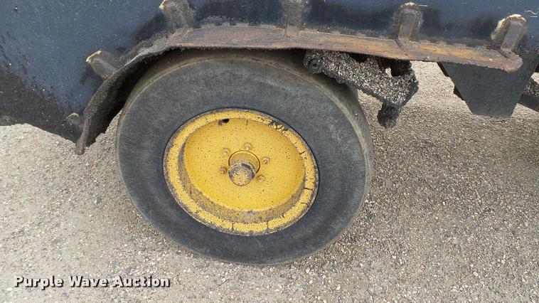 image for item DA1120 2004 Hypac C530AH pneumatic roller