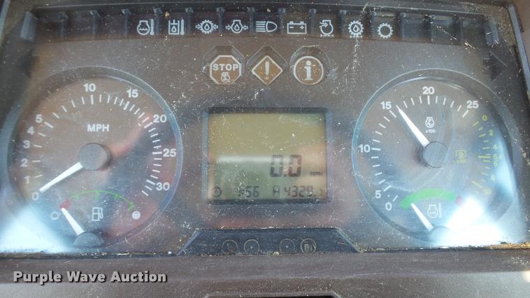 image for item DA1121 2001 John Deere 6310 tractor