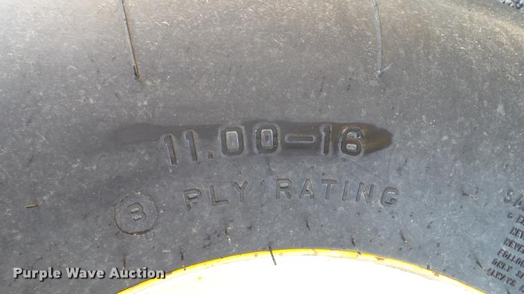 image for item DA1121 2001 John Deere 6310 tractor