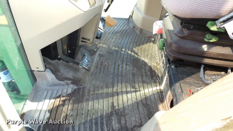 image for item DA1122 2001 John Deere 6310 tractor