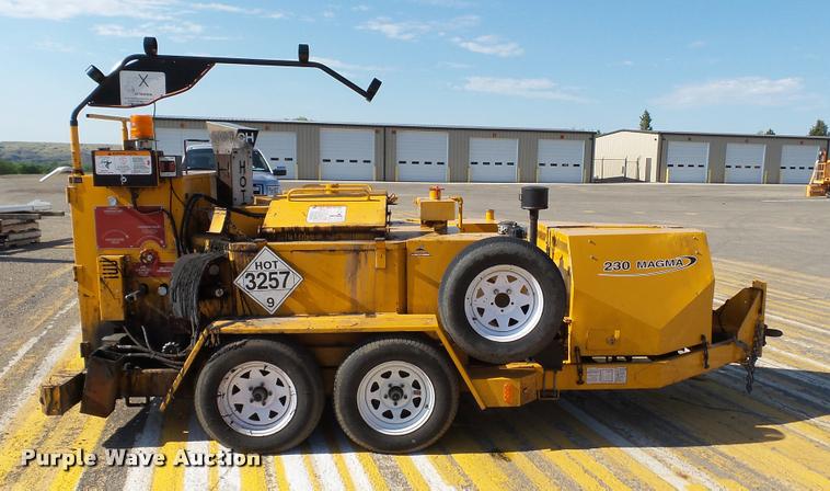 image for item DA1124 2011 Cimline 230 Magma crack sealer