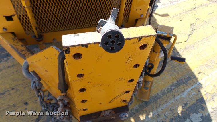 image for item DA1124 2011 Cimline 230 Magma crack sealer