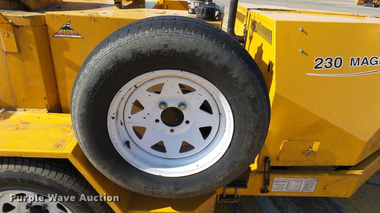 image for item DA1124 2011 Cimline 230 Magma crack sealer