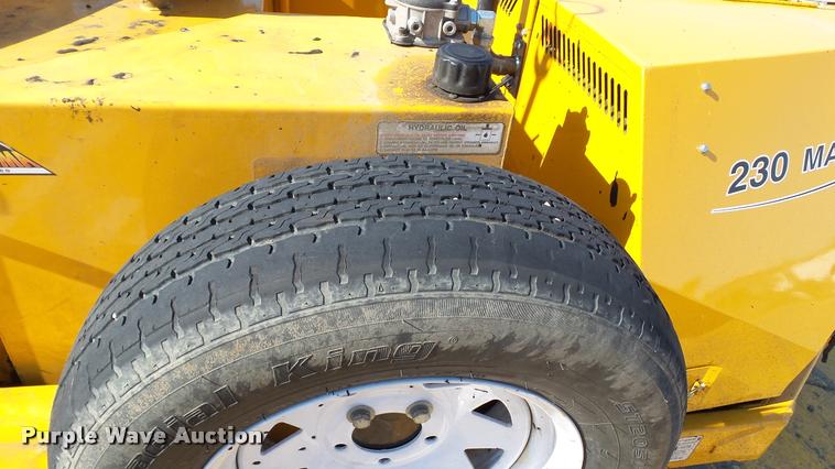 image for item DA1124 2011 Cimline 230 Magma crack sealer