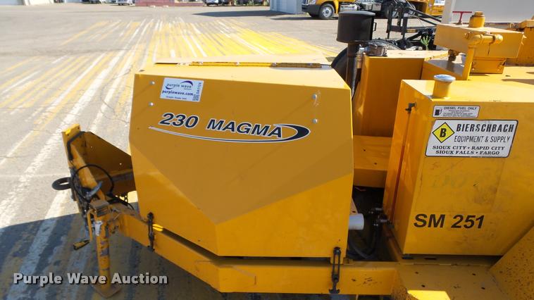 image for item DA1124 2011 Cimline 230 Magma crack sealer