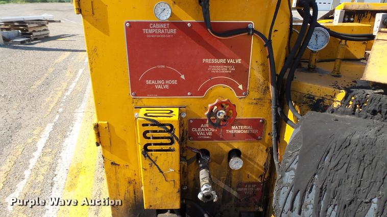 image for item DA1124 2011 Cimline 230 Magma crack sealer