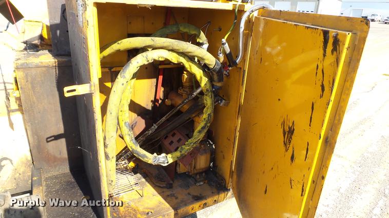 image for item DA1124 2011 Cimline 230 Magma crack sealer