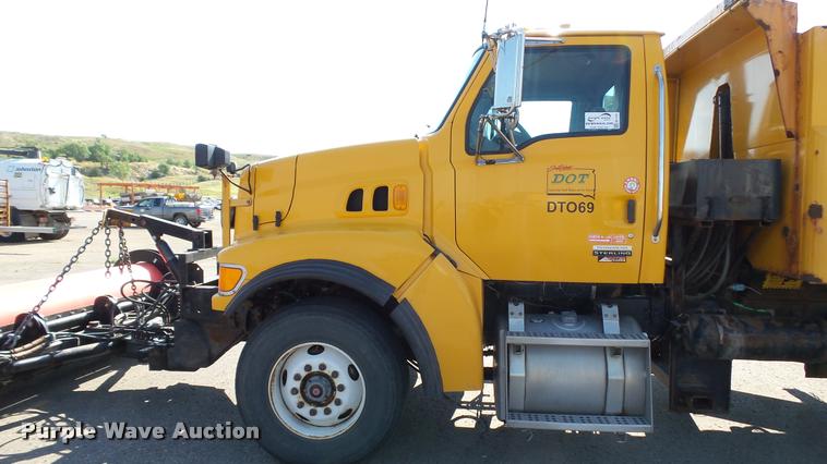 image for item DA1125 2003 Sterling L9500 dump truck