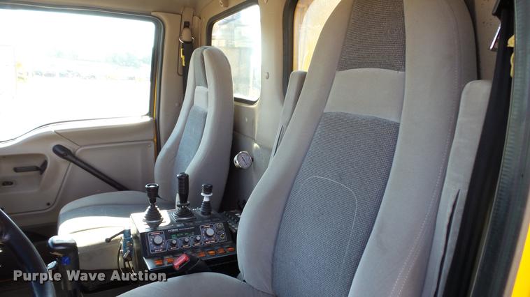 image for item DA1125 2003 Sterling L9500 dump truck