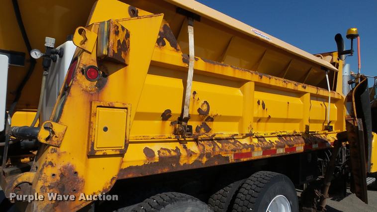 image for item DA1125 2003 Sterling L9500 dump truck