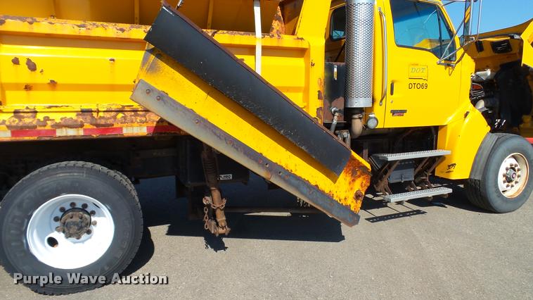 image for item DA1125 2003 Sterling L9500 dump truck