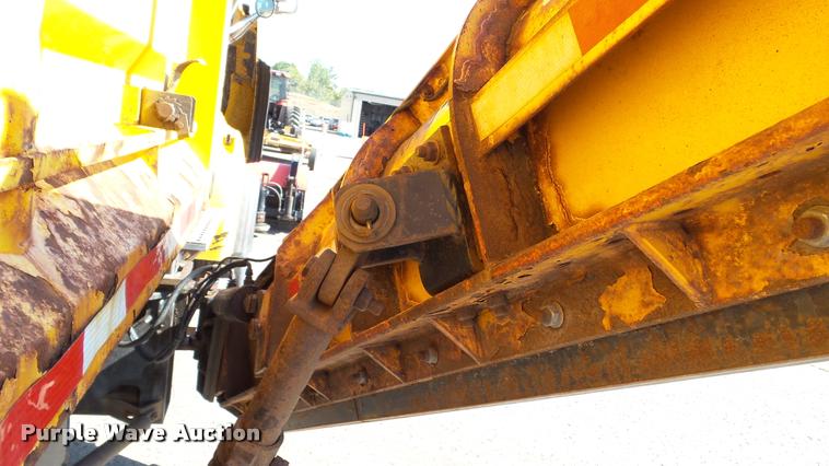 image for item DA1125 2003 Sterling L9500 dump truck