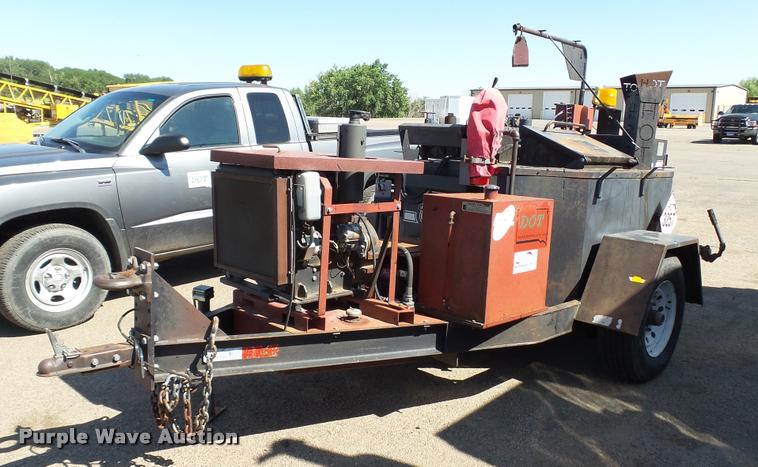 image for item DA1126 2000 Cimline 225 crack seal machine