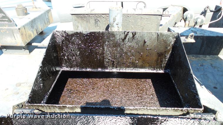 image for item DA1126 2000 Cimline 225 crack seal machine