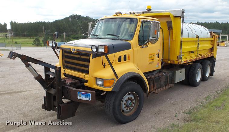 image for item DA1129 1998 Ford LT9501 Louisville 101 dump truck