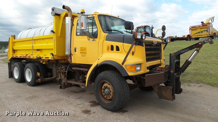 image for item DA1129 1998 Ford LT9501 Louisville 101 dump truck