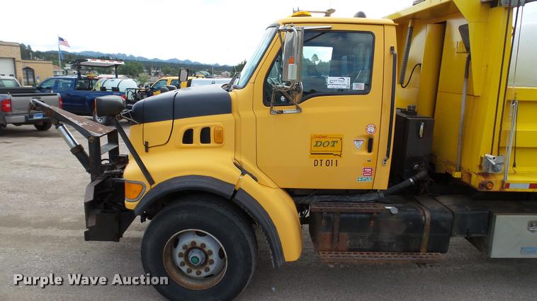 image for item DA1129 1998 Ford LT9501 Louisville 101 dump truck