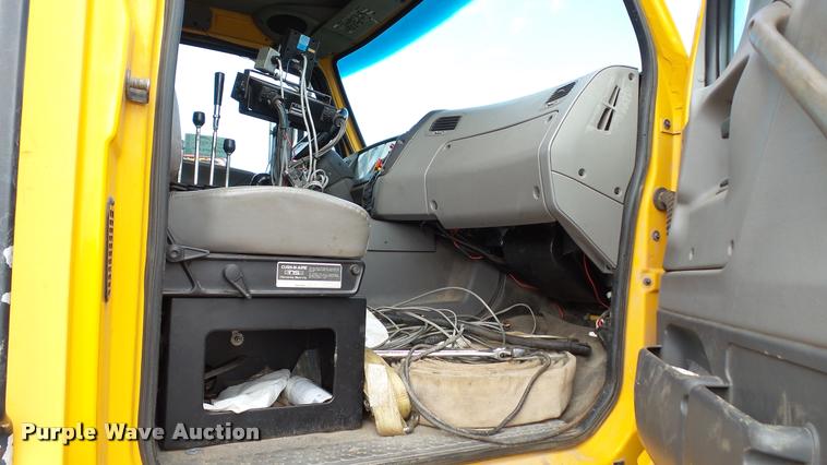 image for item DA1129 1998 Ford LT9501 Louisville 101 dump truck