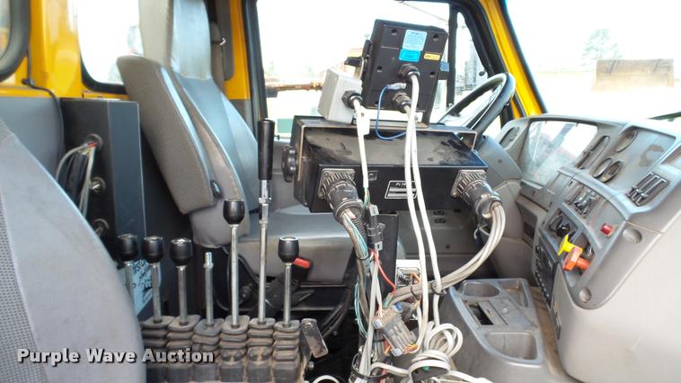 image for item DA1129 1998 Ford LT9501 Louisville 101 dump truck