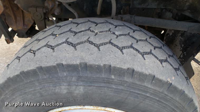 image for item DA1129 1998 Ford LT9501 Louisville 101 dump truck