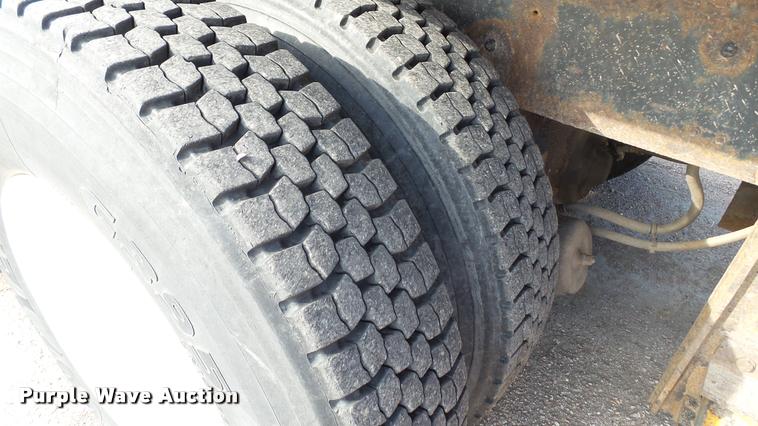 image for item DA1129 1998 Ford LT9501 Louisville 101 dump truck