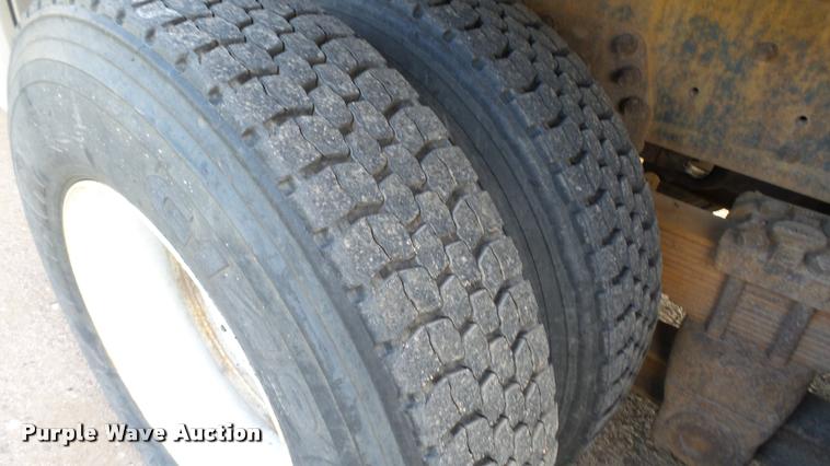 image for item DA1129 1998 Ford LT9501 Louisville 101 dump truck