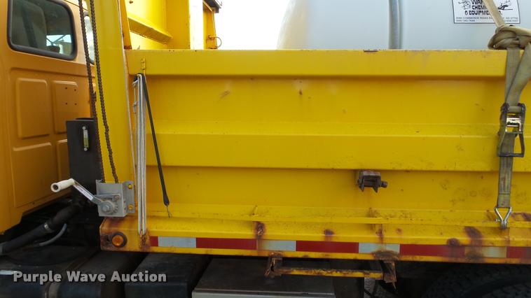 image for item DA1129 1998 Ford LT9501 Louisville 101 dump truck