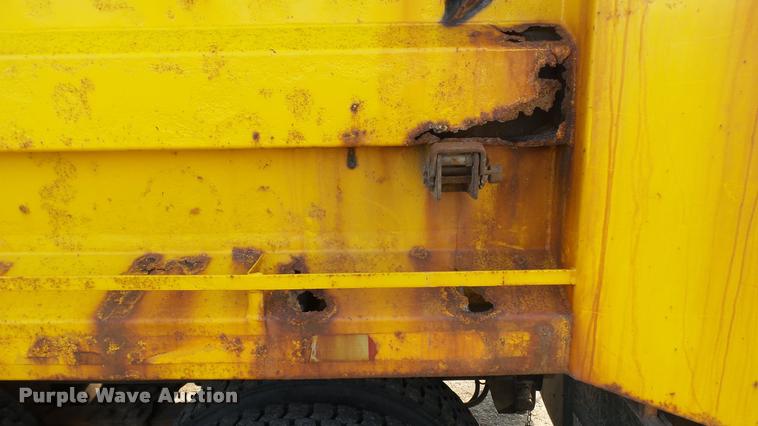 image for item DA1129 1998 Ford LT9501 Louisville 101 dump truck