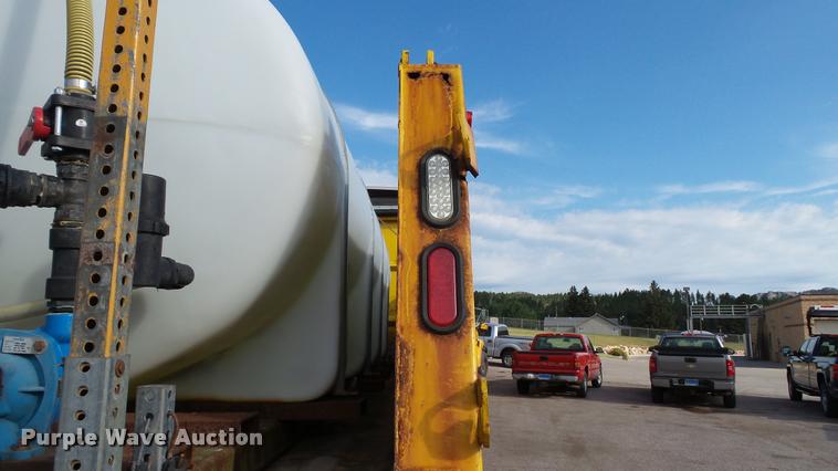 image for item DA1129 1998 Ford LT9501 Louisville 101 dump truck