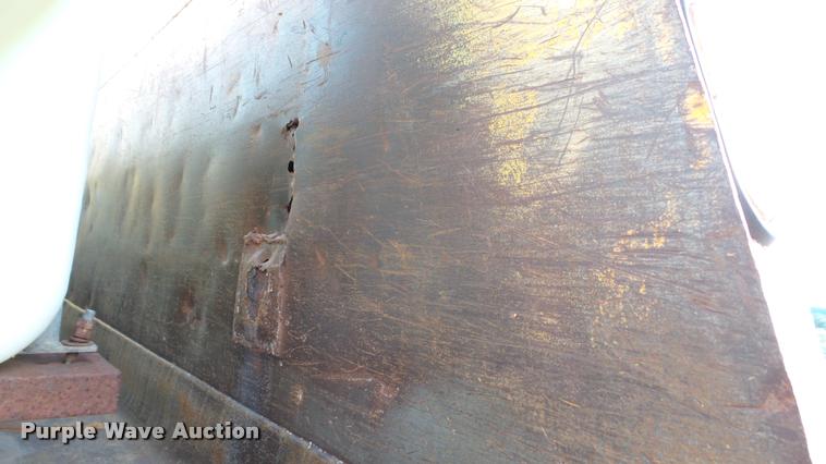 image for item DA1129 1998 Ford LT9501 Louisville 101 dump truck