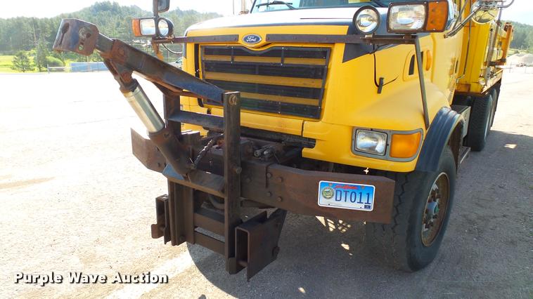 image for item DA1129 1998 Ford LT9501 Louisville 101 dump truck