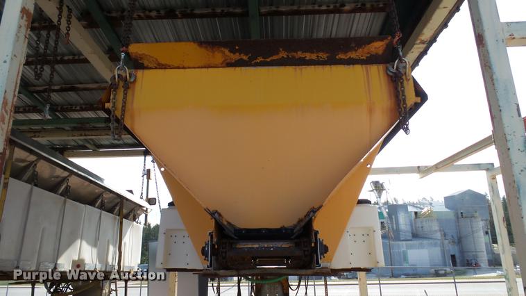 image for item DA1129 1998 Ford LT9501 Louisville 101 dump truck