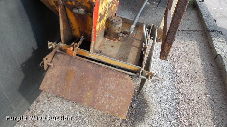 image for item DA1129 1998 Ford LT9501 Louisville 101 dump truck