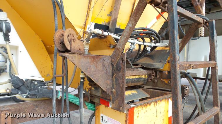 image for item DA1129 1998 Ford LT9501 Louisville 101 dump truck